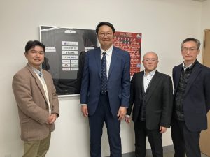 日本製鉄釜石シーウェイブスの桜庭吉彦ジェネラルマネージャーが来社されました。